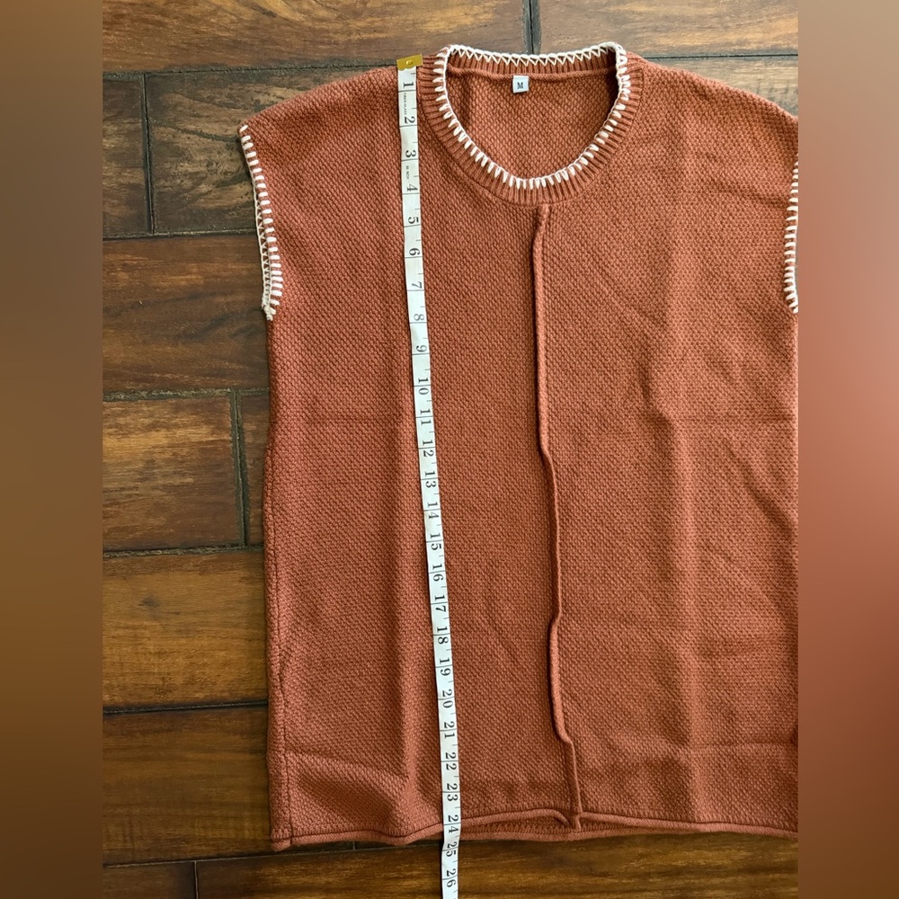 New Without Tags Rust Knit Sleeveless Women’s Top - Picture 3 of 4